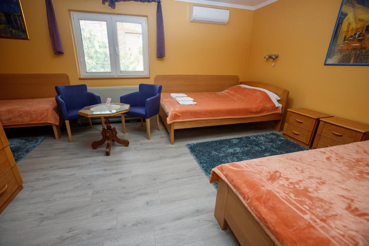 Guest House Mali Homtel Subotica Dış mekan fotoğraf