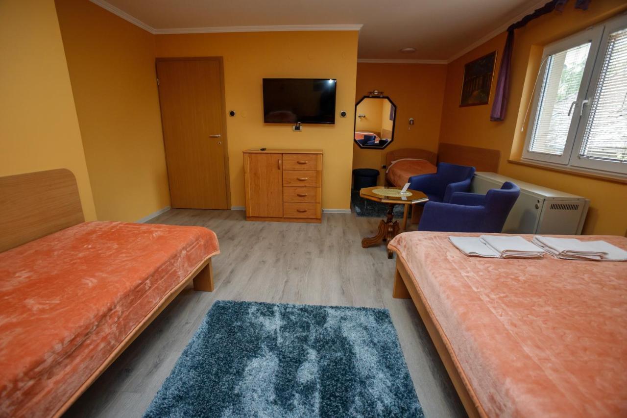 Guest House Mali Homtel Subotica Dış mekan fotoğraf