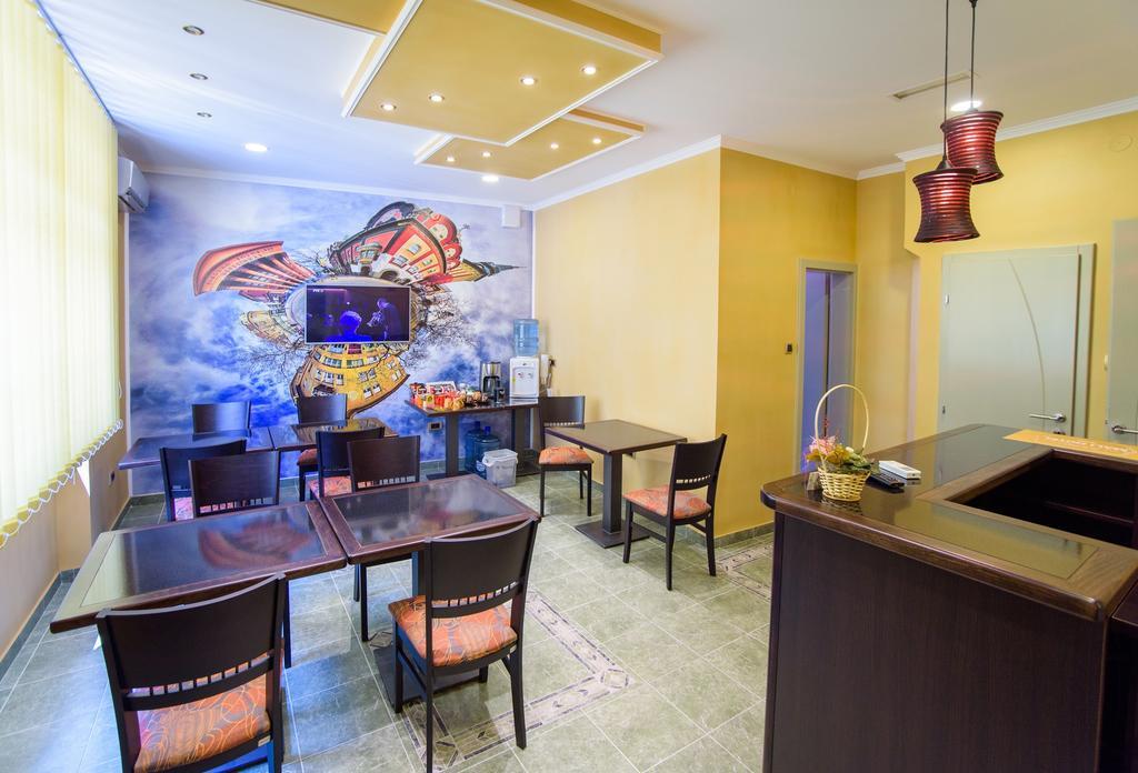 Guest House Mali Homtel Subotica Dış mekan fotoğraf